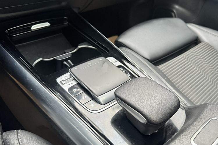 Used Mercedes-Benz B-Class 2020 B 200 Sport Edition Interior 4