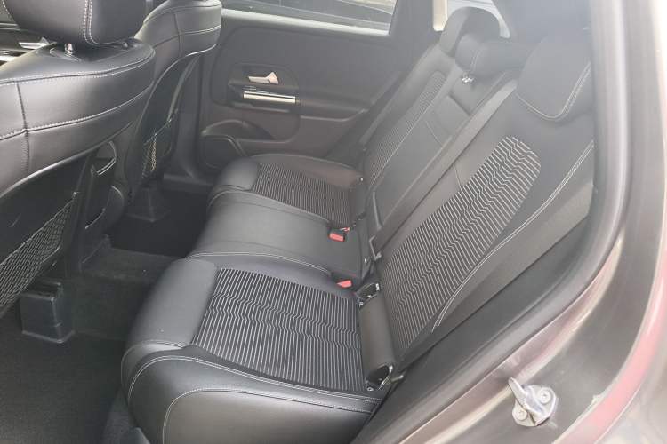 Used Mercedes-Benz B-Class 2020 B 180 Interior 4