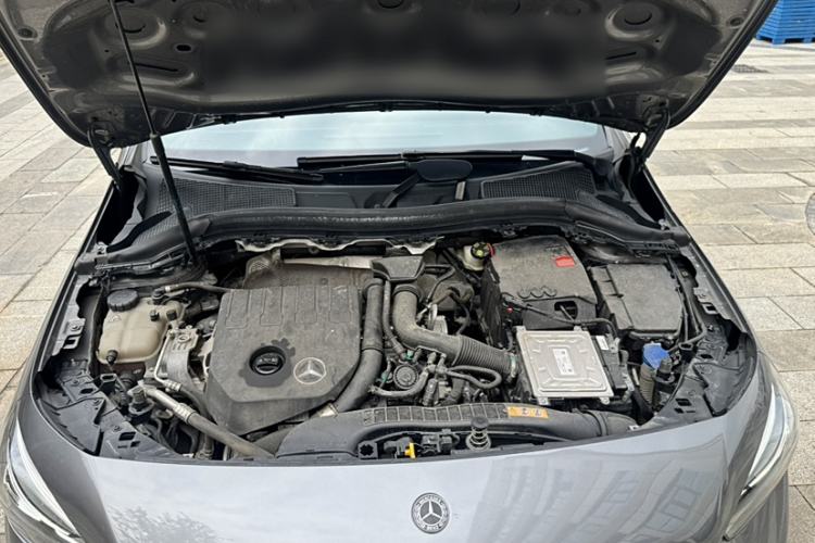 Used Mercedes-Benz B-Class 2020 B 200 Sport Edition Interior 9