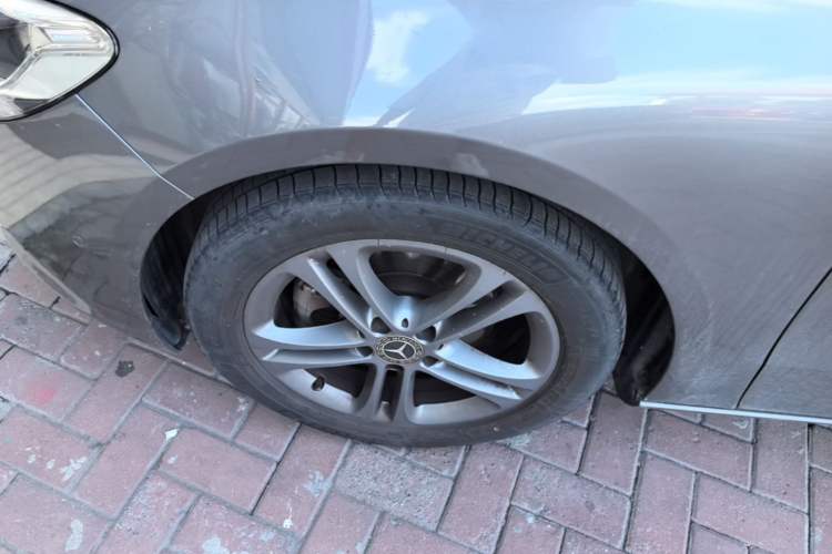 Used Mercedes-Benz B-Class 2020 B 180 Left Front Wheel Hub
