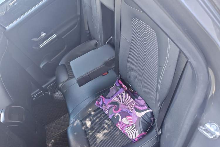 Used Mercedes-Benz B-Class 2020 B 200 Sport Edition Left Rear Seat