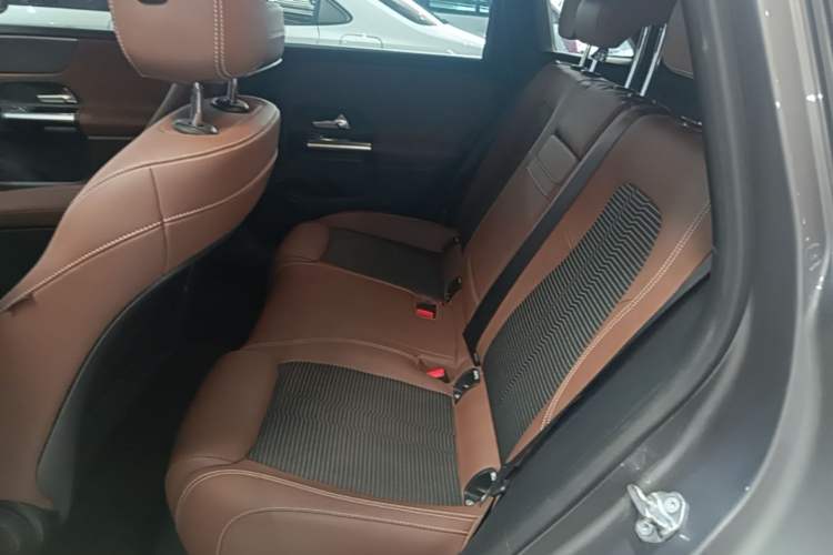 Used Mercedes-Benz B-Class 2020 B 200 Sport Edition Left Rear Seat