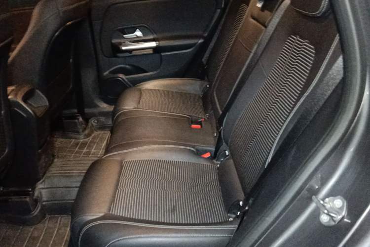 Used Mercedes-Benz B-Class 2020 B 180 Left Rear Seat