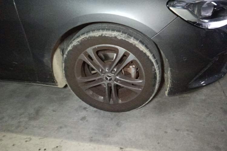 Used Mercedes-Benz B-Class 2020 B 180 Right Front Wheel Hub