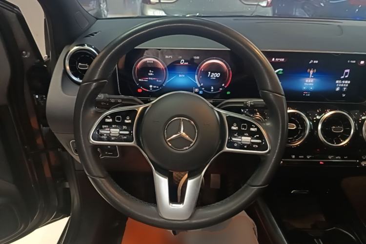Used Mercedes-Benz B-Class 2020 B 200 Sport Edition Steering Wheel