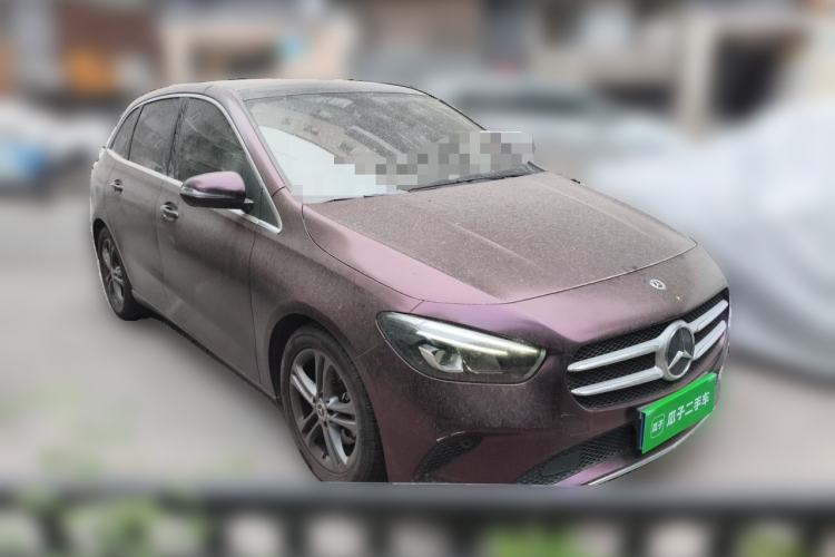 Used Mercedes-Benz B-Class 2020 B 200 Sport Edition Front Right 45 Deg