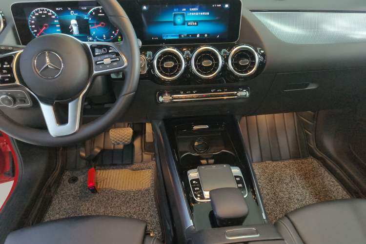 Used Mercedes-Benz B-Class 2020 B 200 Sport Edition Audio And AC Panel
