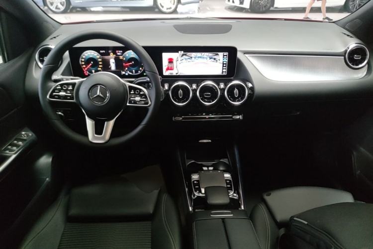 Used Mercedes-Benz B-Class 2020 B 200 Sport Edition Center Console