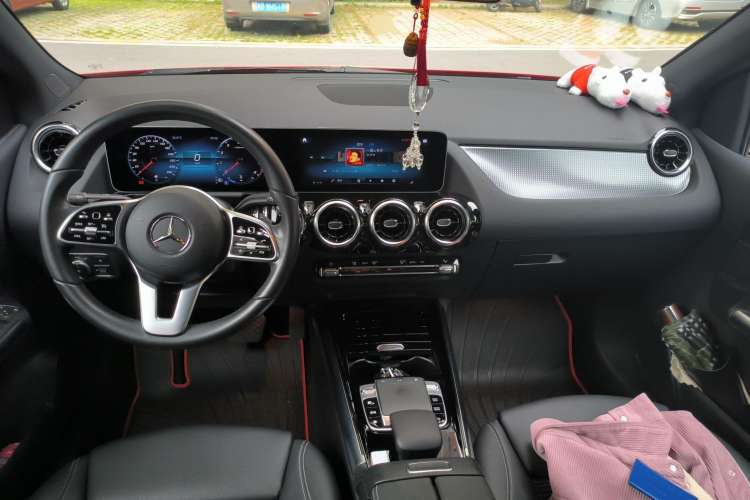 Used Mercedes-Benz B-Class 2020 B 200 Sport Edition Center Console