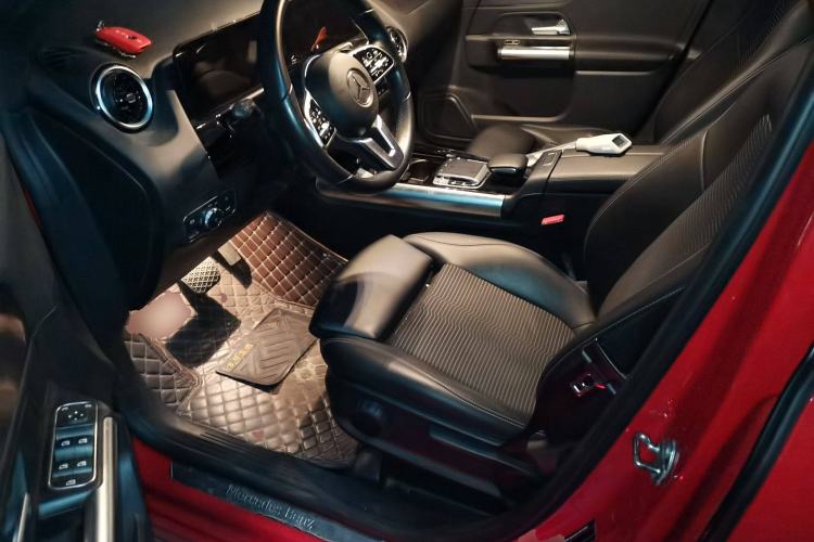 Used Mercedes-Benz B-Class 2020 B 200 Sport Edition Driver Seat