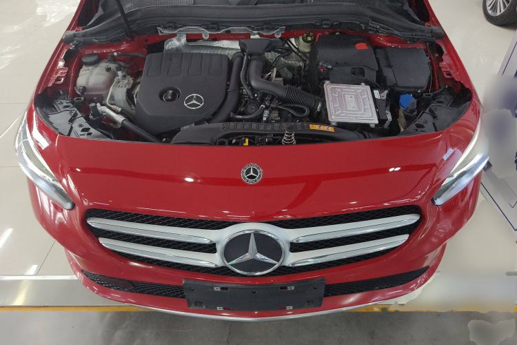 Used Mercedes-Benz B-Class 2020 B 200 Sport Edition Engine Bay
