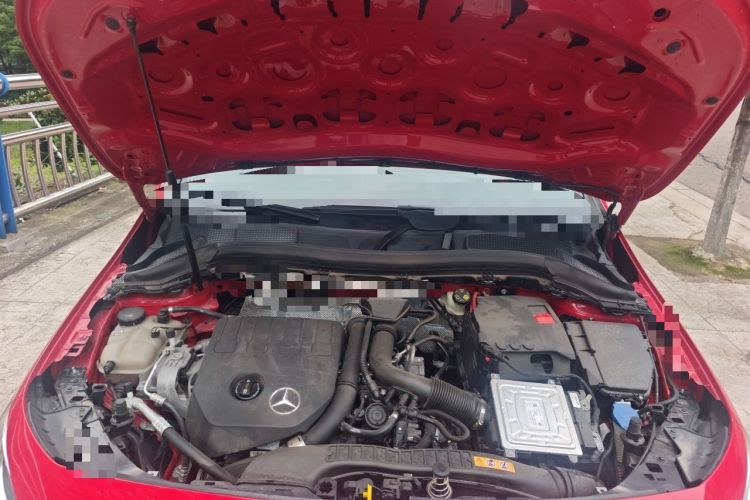 Used Mercedes-Benz B-Class 2020 B 180 Engine Bay