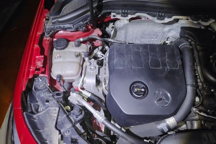 Used Mercedes-Benz B-Class 2020 B 200 Sport Edition Engine Bay Right