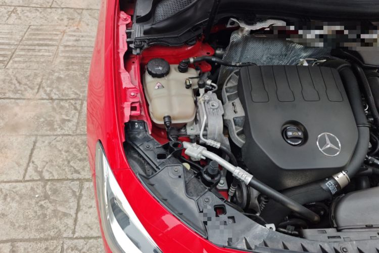 Used Mercedes-Benz B-Class 2020 B 180 Engine Bay Right