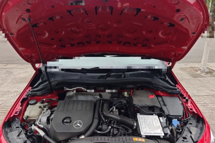 Used Mercedes-Benz B-Class 2020 B 180 Engine Bay