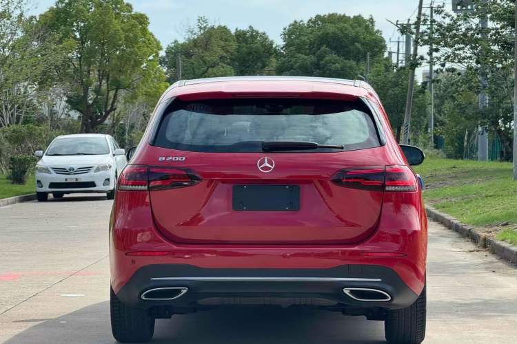 Used Mercedes-Benz B-Class 2020 B 200 Fashion Model Exterior 4