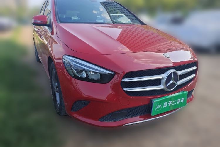 Used Mercedes-Benz B-Class 2020 B 200 Sport Edition Front Right 45 Deg
