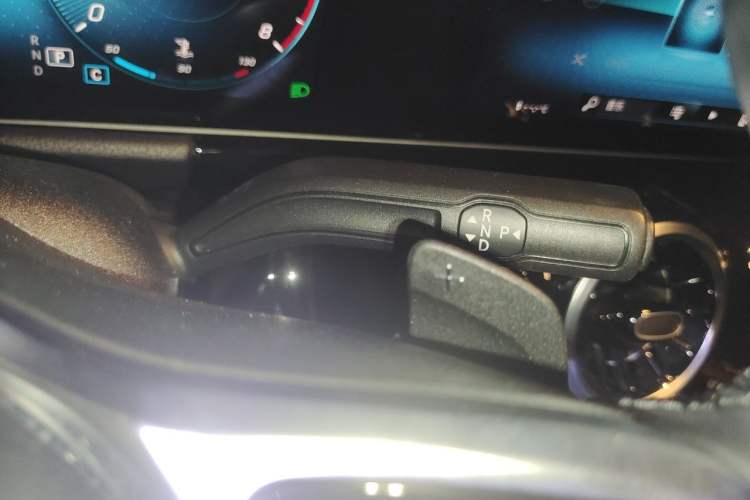 Used Mercedes-Benz B-Class 2020 B 200 Sport Edition Gear Lever
