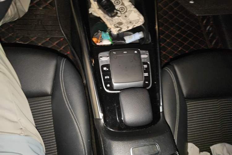 Used Mercedes-Benz B-Class 2020 B 200 Sport Edition Gear Lever