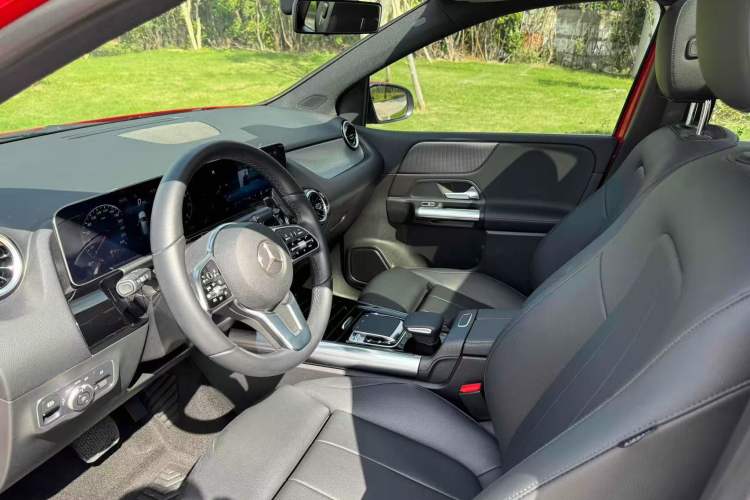 Used Mercedes-Benz B-Class 2020 B 200 Fashion Model Interior 2