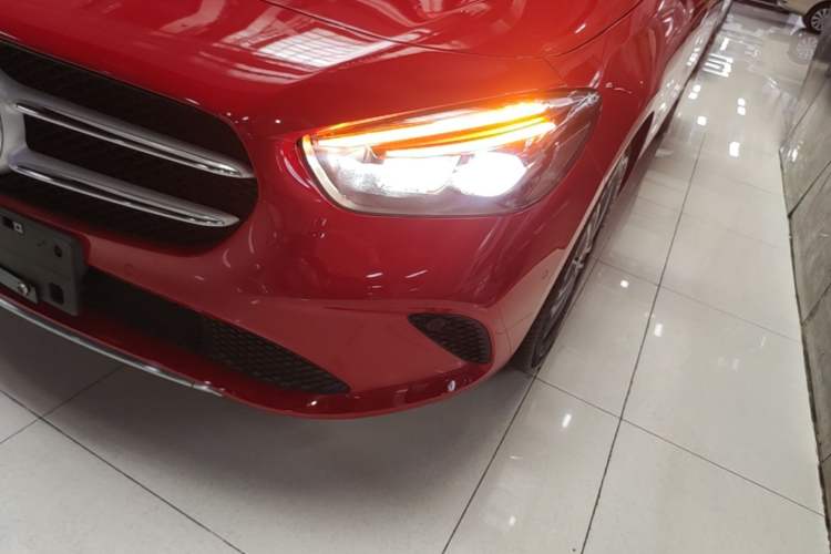 Used Mercedes-Benz B-Class 2020 B 200 Sport Edition Left Front Headlight
