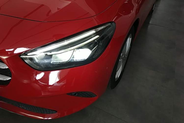 Used Mercedes-Benz B-Class 2020 B 200 Fashion Model Left Front Headlight