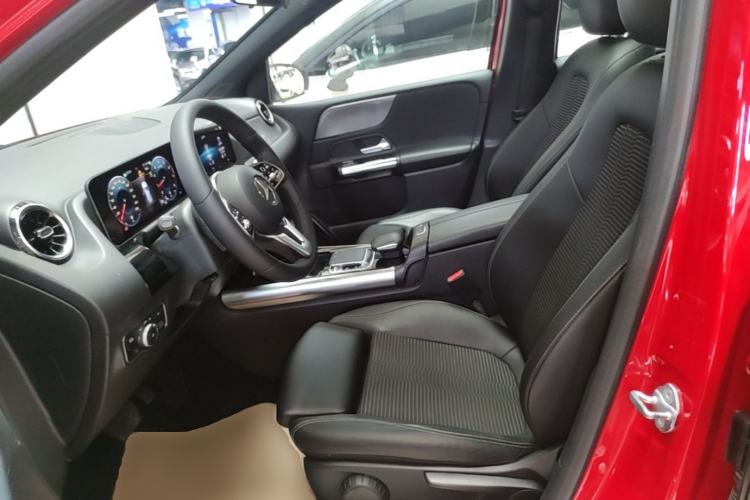 Used Mercedes-Benz B-Class 2020 B 200 Sport Edition Left Front Seat