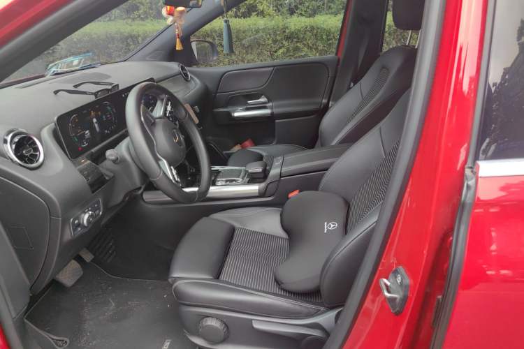Used Mercedes-Benz B-Class 2020 B 200 Sport Edition Left Front Seat
