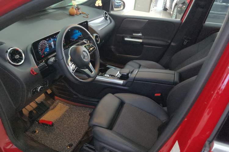 Used Mercedes-Benz B-Class 2020 B 200 Sport Edition Left Front Seat