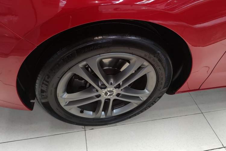 Used Mercedes-Benz B-Class 2020 B 200 Sport Edition Left Front Wheel Hub