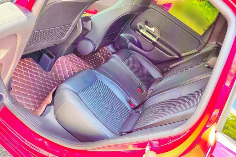 Used Mercedes-Benz B-Class 2020 B 200 Sport Edition Left Rear Seat