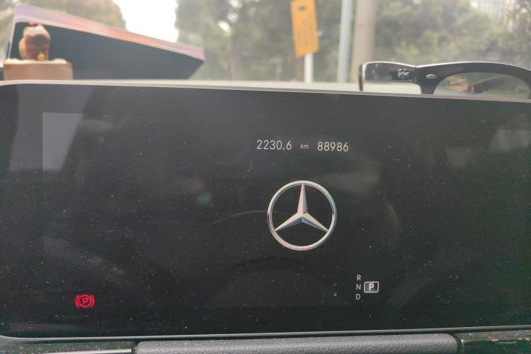 Used Mercedes-Benz B-Class 2020 B 200 Sport Edition Odometer Close Up