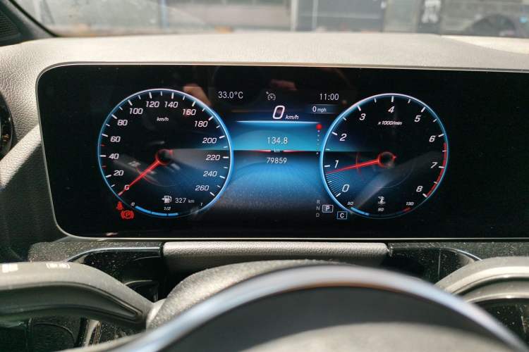 Used Mercedes-Benz B-Class 2020 B 180 Odometer Close Up
