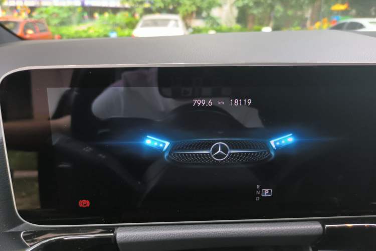 Used Mercedes-Benz B-Class 2020 B 200 Sport Edition Odometer Close Up