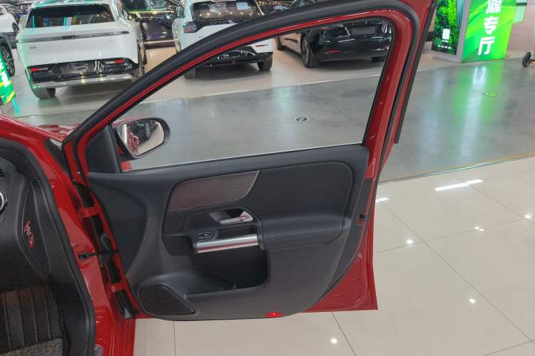 Used Mercedes-Benz B-Class 2020 B 200 Sport Edition Right Front Door Interior