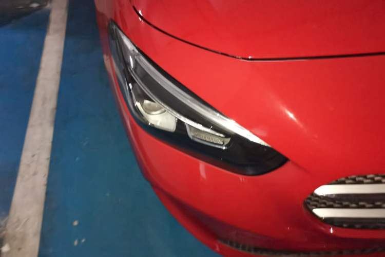Used Mercedes-Benz B-Class 2020 B 200 Sport Edition Right Front Headlight