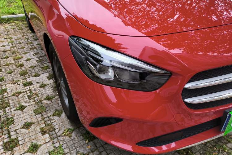 Used Mercedes-Benz B-Class 2020 B 200 Sport Edition Right Front Headlight