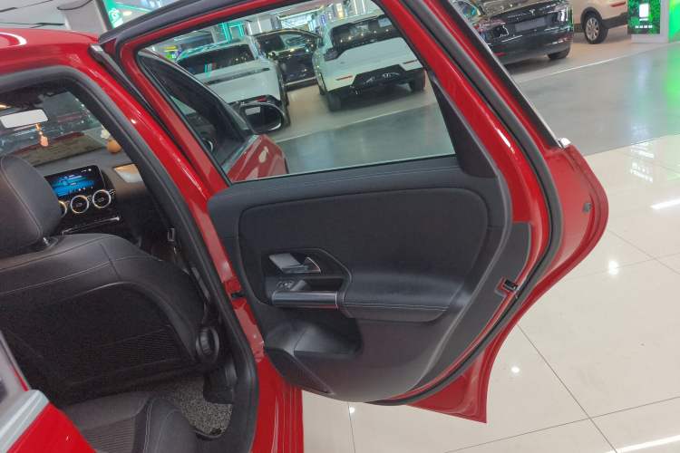 Used Mercedes-Benz B-Class 2020 B 200 Sport Edition Right Rear Door Interior