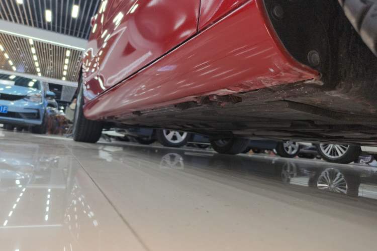 Used Mercedes-Benz B-Class 2020 B 200 Sport Edition Right Side Sill