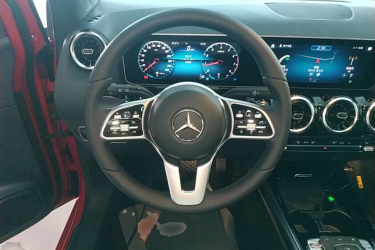 Used Mercedes-Benz B-Class 2020 B 200 Fashion Model Steering Wheel