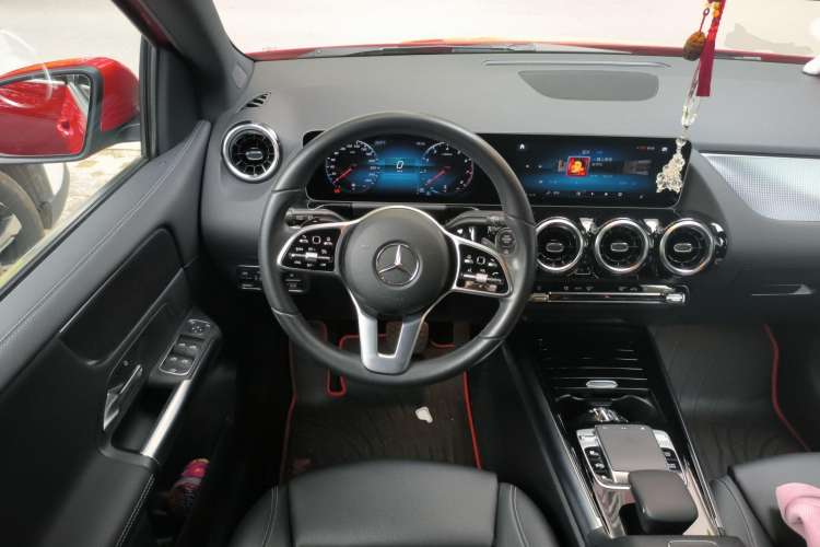 Used Mercedes-Benz B-Class 2020 B 200 Sport Edition Steering Wheel