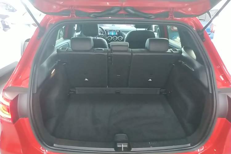 Used Mercedes-Benz B-Class 2020 B 200 Fashion Model Trunk