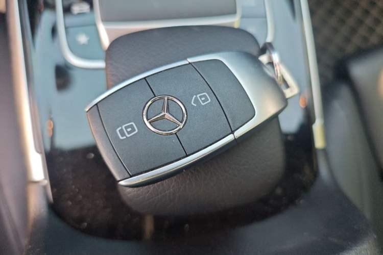 Used Mercedes-Benz B-Class 2020 B 200 Fashion Model Vehicle Key
