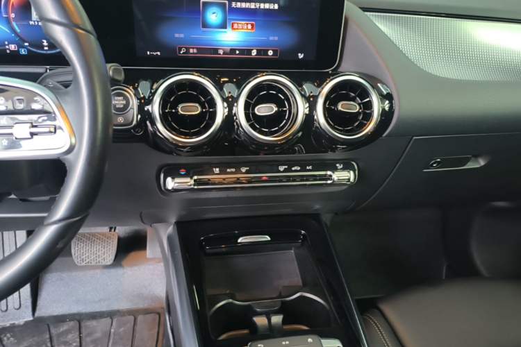 Used Mercedes-Benz B-Class 2020 B 200 Sport Edition Audio And AC Panel