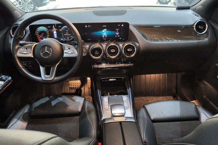 Used Mercedes-Benz B-Class 2020 B 200 Sport Edition Center Console