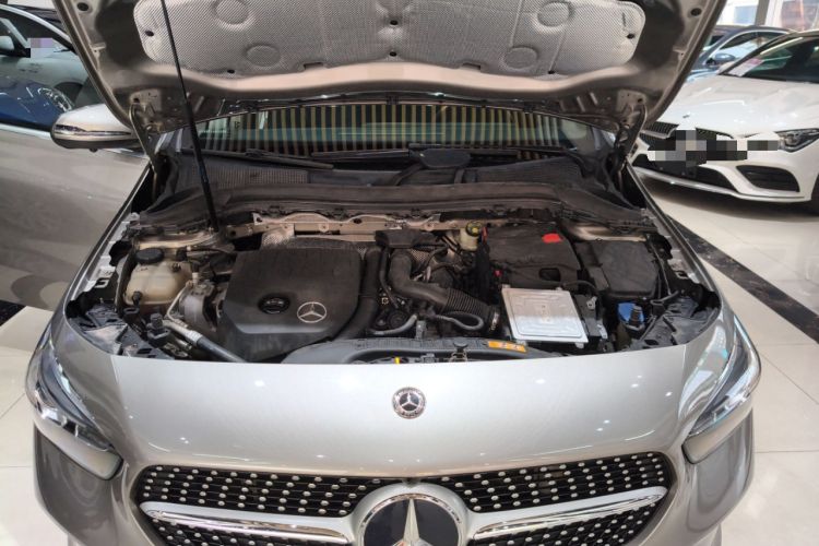 Used Mercedes-Benz B-Class 2020 B 200 Sport Edition Engine Bay