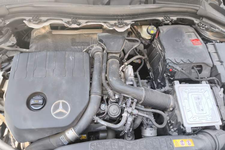 Used Mercedes-Benz B-Class 2020 B 180 Engine Bay
