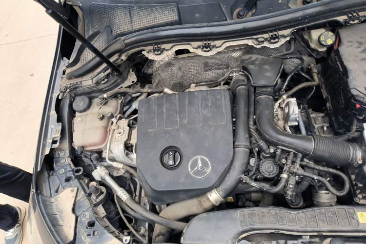 Used Mercedes-Benz B-Class 2020 B 180 Engine Bay Right
