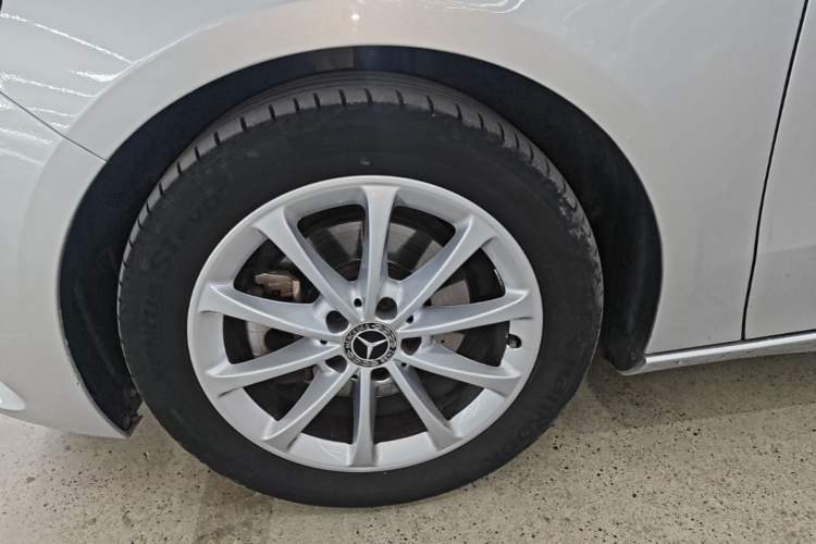 Used Mercedes-Benz B-Class 2020 B 200 Fashion Model Exterior 4