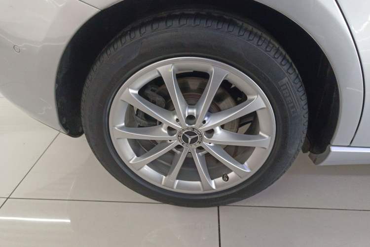 Used Mercedes-Benz B-Class 2020 B 200 Fashion Model Exterior 8
